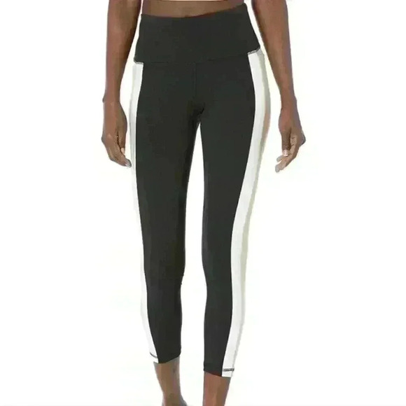 JUICY COUTURE | 7/8 Length Black/Tan/White Soft Athletic Leggings - Picture 1 of 8